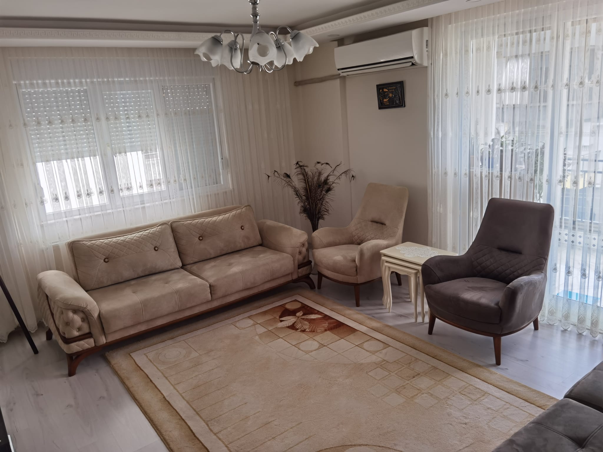 KÜTÜKÇÜ’NÜN EN GÖZDE YERİNDE 3+1 125m2 KATTA ASANSÖRLÜ SATILIK DAİRE!