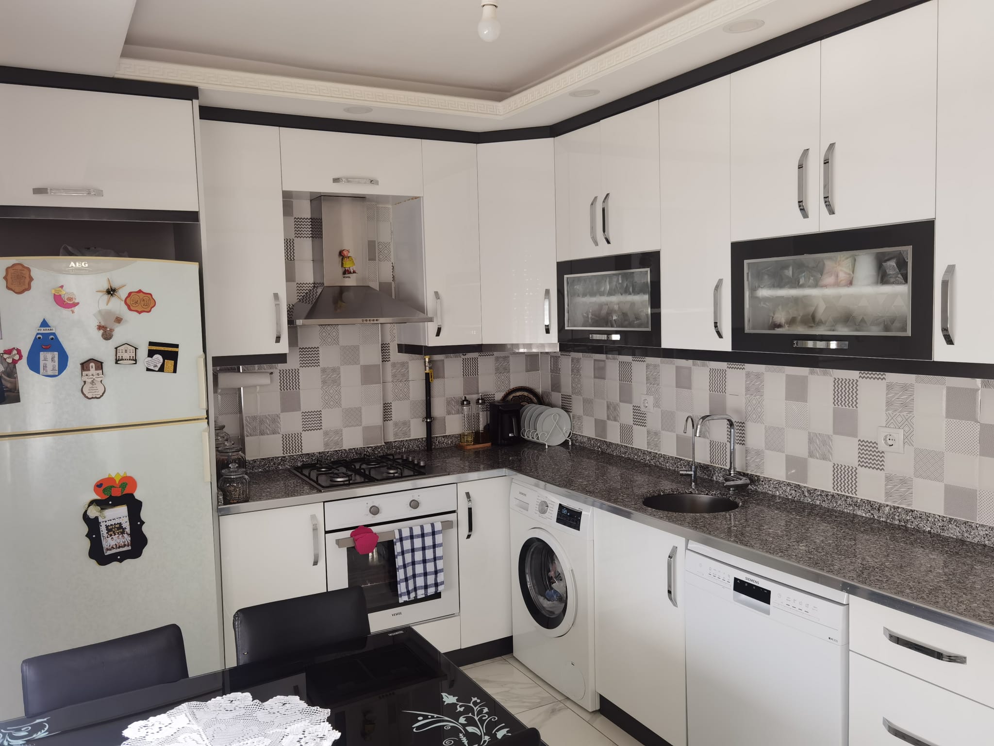 KÜTÜKÇÜ’NÜN EN GÖZDE YERİNDE 3+1 125m2 KATTA ASANSÖRLÜ SATILIK DAİRE!