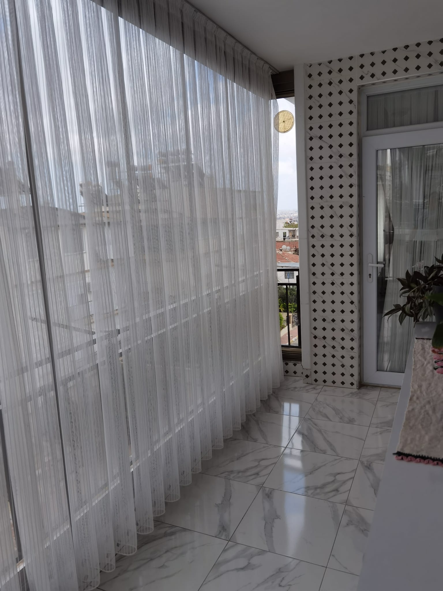 KÜTÜKÇÜ’NÜN EN GÖZDE YERİNDE 3+1 125m2 KATTA ASANSÖRLÜ SATILIK DAİRE!