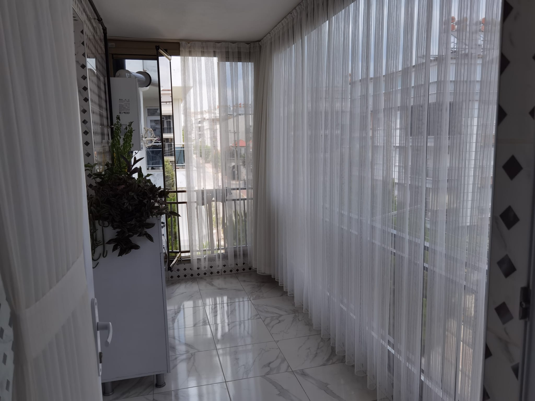 KÜTÜKÇÜ’NÜN EN GÖZDE YERİNDE 3+1 125m2 KATTA ASANSÖRLÜ SATILIK DAİRE!